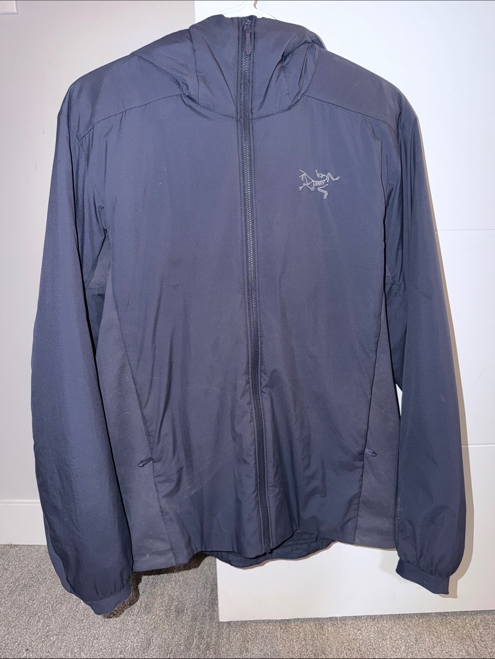 Arc’teryx Atom Hoodie Small Black Sapphire